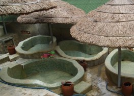 ТЕРМАЛЬНЫЕ ИСТОЧНИКИ ТХАПБА И БАШНИ ПОНАГАР