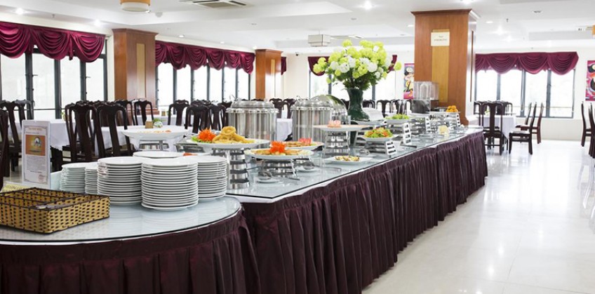 KHÁCH SẠN SEA FRONT ĐÀ NẴNG 3* 