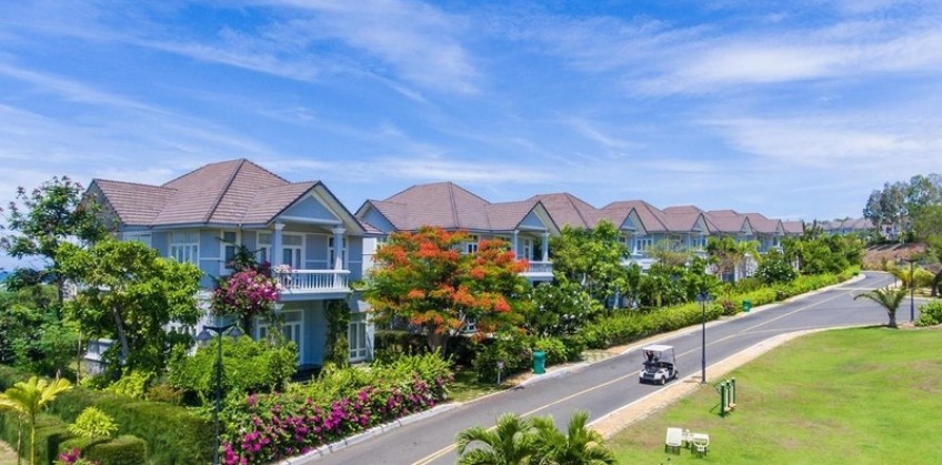 SEA LINKS BEACH VILLAS