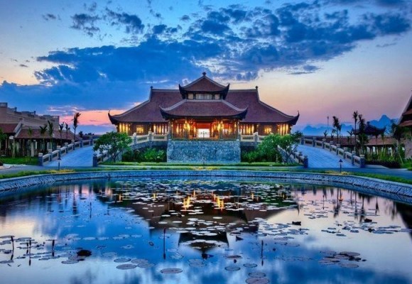 Đi để đoàn viên, ngắm trăng tròn ở Emeralda Resort Ninh Bình